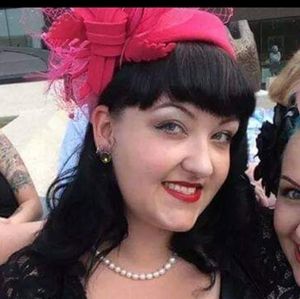 Fancy wool hat with fascinator in fuchsia hot pink